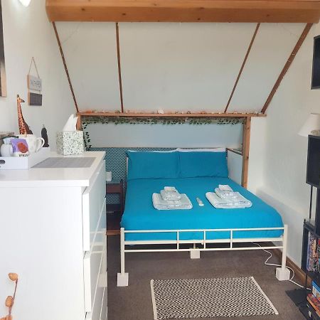 Middle Cottage Sandy Haven Beach Милфорд Хейвън Екстериор снимка