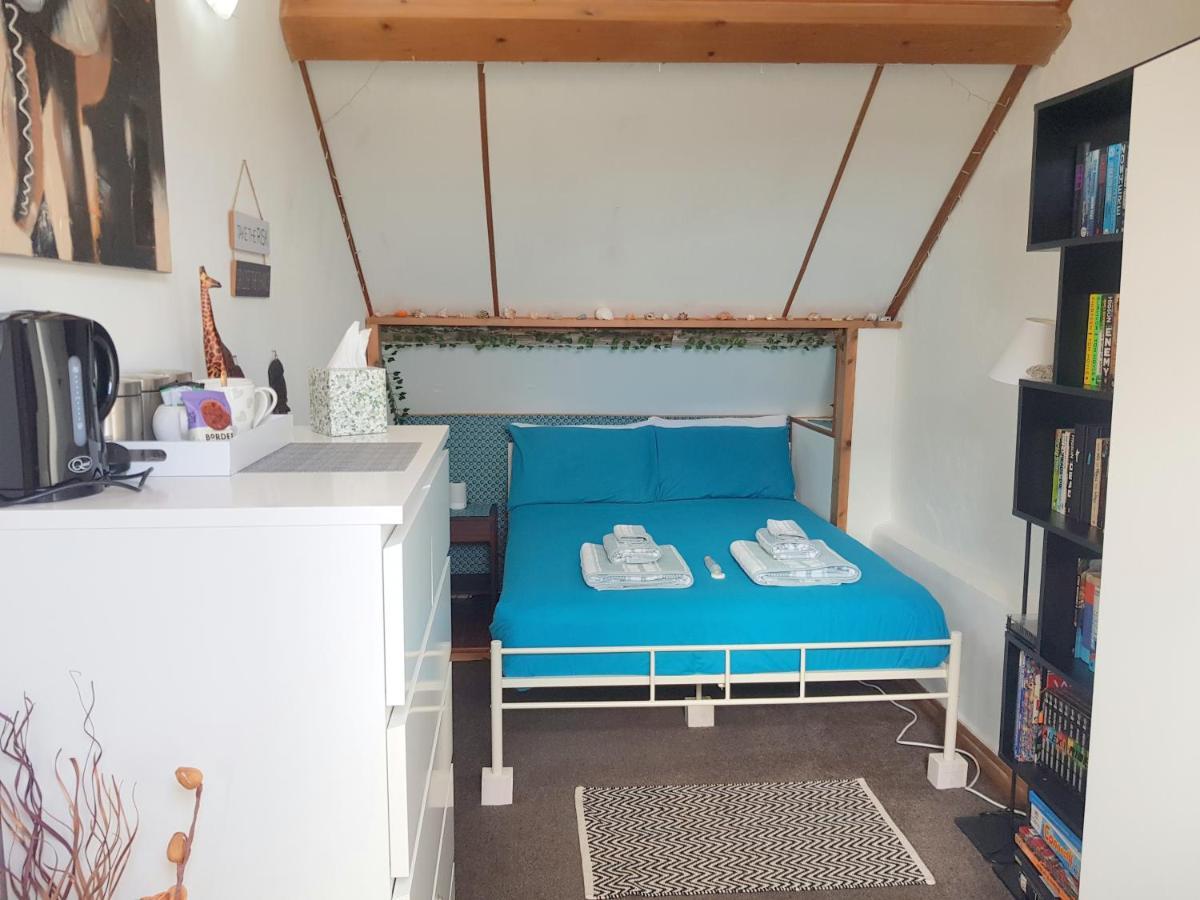 Middle Cottage Sandy Haven Beach Милфорд Хейвън Екстериор снимка